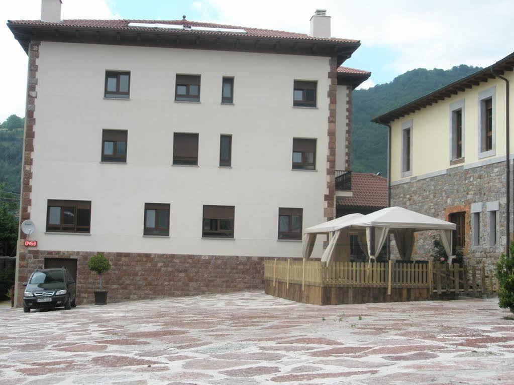 Hotel La Cuna Del Sella Oseja de Sajambre Exterior foto
